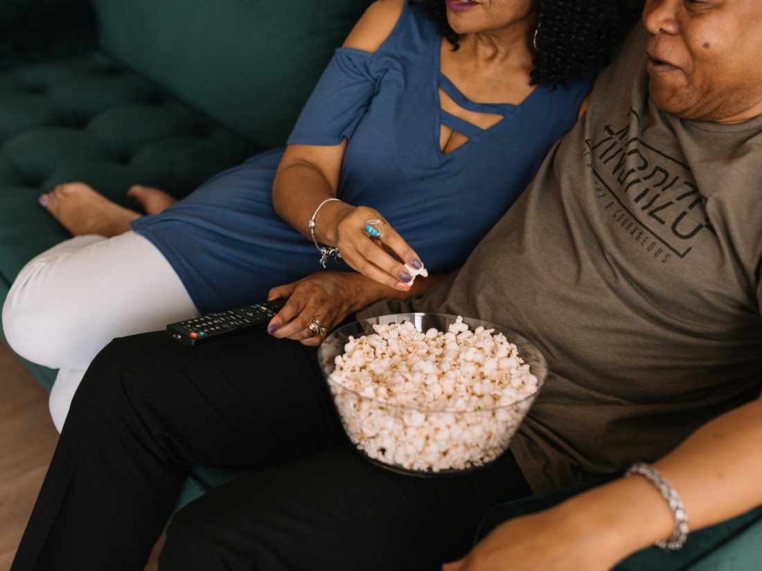 A household watching Dozenz IPTV together